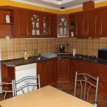 Napsugar Vendeghaz Apartment Keszthely